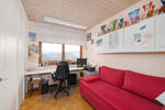 Seltene Gelegenheit! Stilvolle 3,5-Zimmer-DG-Wohnung mit Kamin und Garage und toller Aussicht!