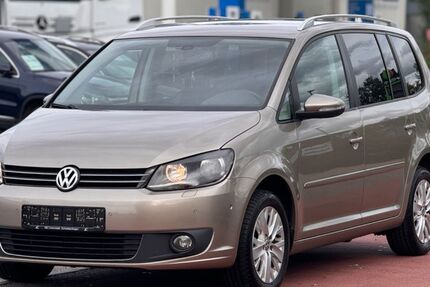 VW Touran 141.962 km 9.000 € Schwieberdingen 71701