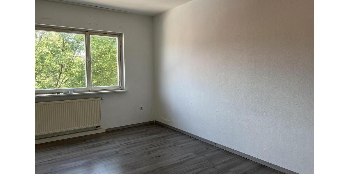 Etagenwohnung Pforzheim Dillweißenstein - 3 Zimmer, 90 m&sup2;, 1.250&euro; | Angebot:26064332