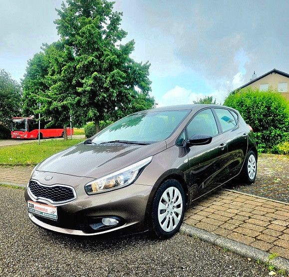 Kia ceed / Ceed 125.000 km 7.995 &euro; Oberderdingen 75038