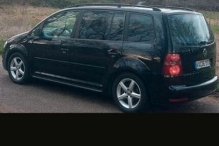 VW Touran 284.469 km 2.400 &euro; Pfinztal 76327