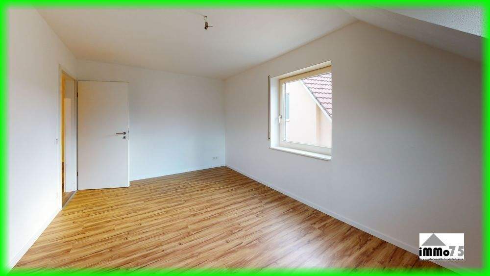 Etagenwohnung Mühlacker Dürrmenz - 6 Zimmer, 140 m&sup2;, 1.790&euro; | Angebot:25694872