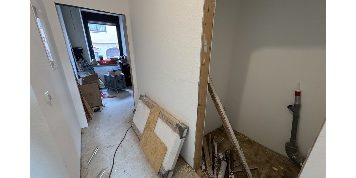 Teilsaniertes 3-Familienhaus in Pforzheim-Würm 14 zimmer