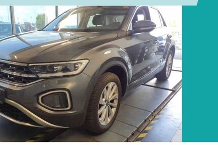 VW T-Roc 41.359 km 24.389 &euro; Calw 75365