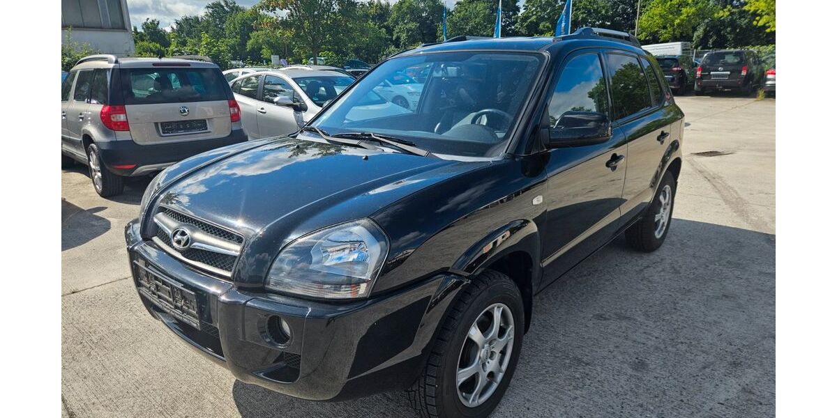 Hyundai TUCSON 155.000 km 3.400 &euro; Bruchsal 76646