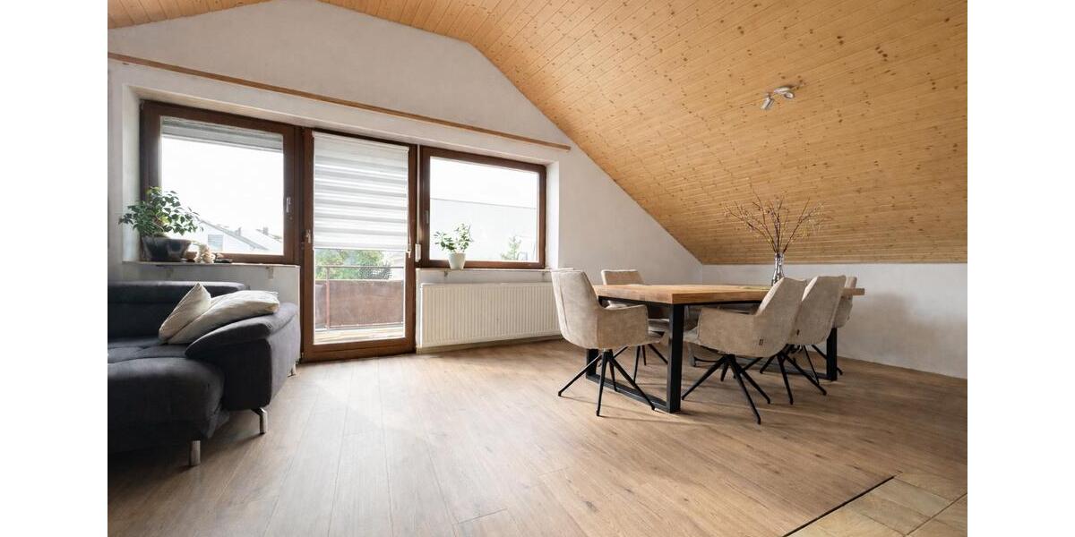 Dachgeschoßwohnung Stutensee - 3 Zimmer, 85 m&sup2;, 1.050&euro; | Angebot:26323349