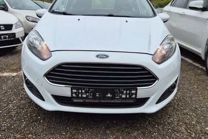 Ford Fiesta 106.304 km 4.300 &euro; Karlsruhe 76137