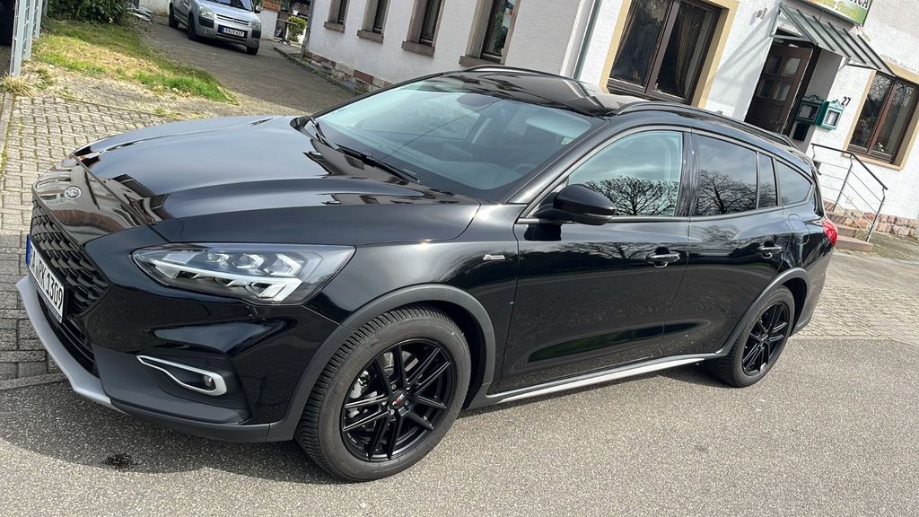 Ford Focus 62.000 km 17.900 &euro; Gaggenau 76571
