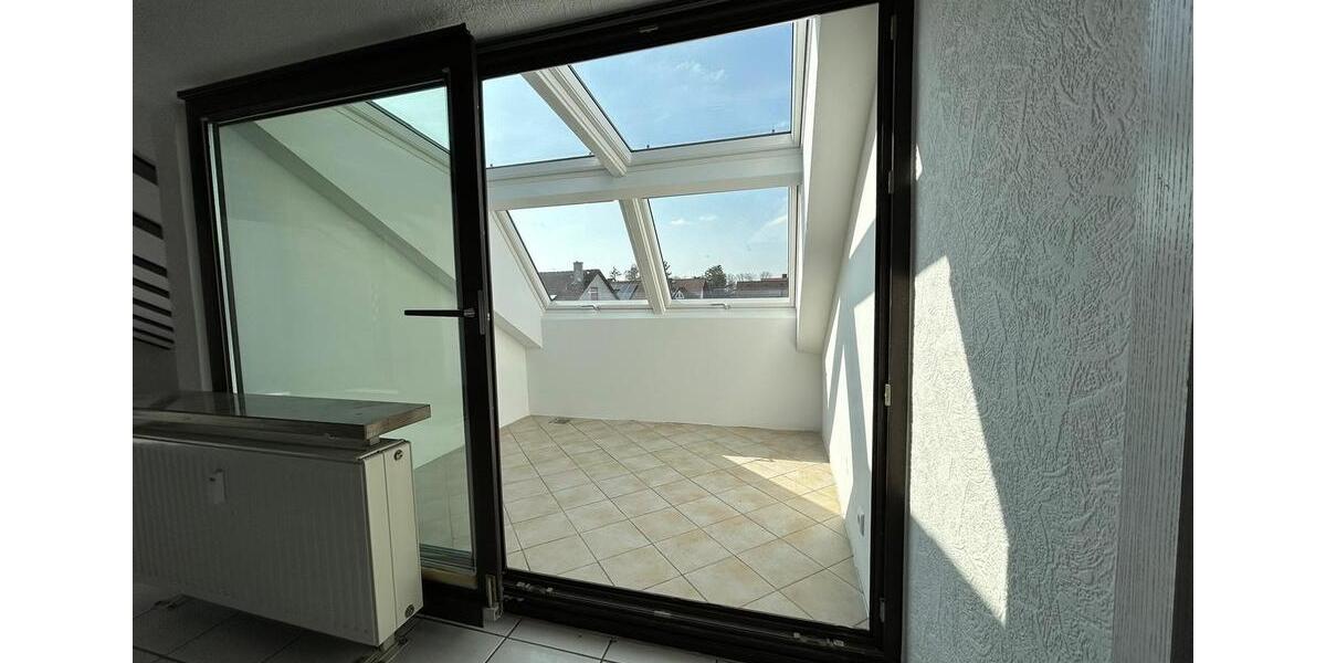 Dachgeschoßwohnung Karlsdorf-Neuthard Neuthard - 3 Zimmer, 74 m&sup2;, 800&euro; | Angebot:26178562