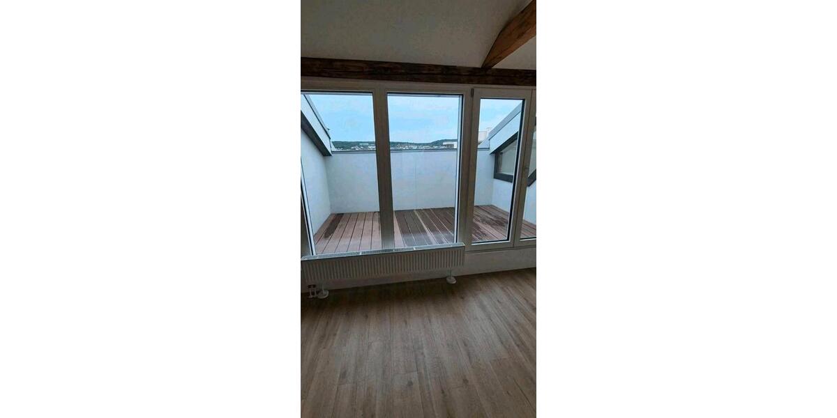Dachgeschoßwohnung Pforzheim Nordstadt - 2 Zimmer, 55 m&sup2;, 660&euro; | Angebot:26150464