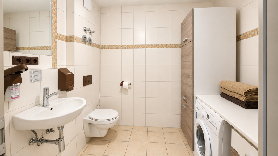 Provisionsfrei* A+ Altbau am Marktplatz: Mehrfamilienhaus (3 WE) mit Wärmepumpe — provisionsfrei - Mehrfamilienhaus, Wohnhaus Birkenfeld | Angebot:27113629