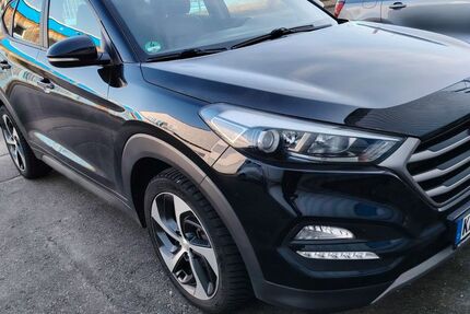 Hyundai TUCSON 80.000 km 17.200 &euro; Karlsruhe 76227