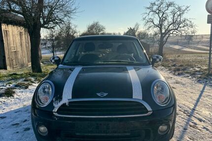 Mini ONE 151.000 km 2.500 &euro; Neulingen 75245