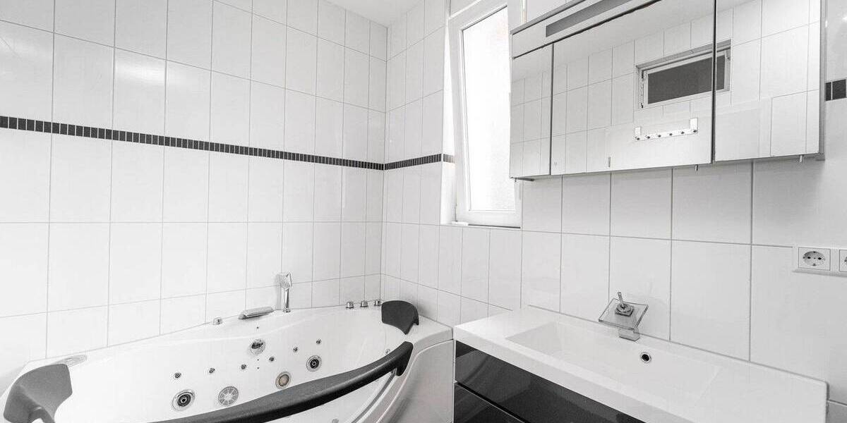 Etagenwohnung Pforzheim Würm - 4 Zimmer, 136 m&sup2;, 375.000&euro; | Angebot:26221029