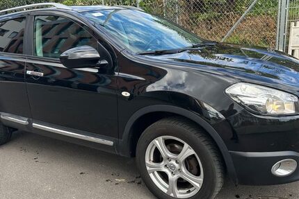 Nissan Qashqai 157.000 km 7.999 € Ditzingen 71254