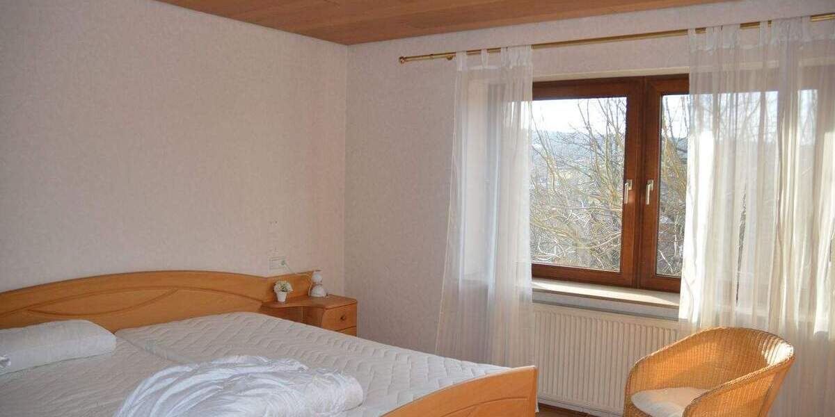 Mehrfamilienhaus, Wohnhaus Birkenfeld Gräfenhausen - 6 Zimmer, 220 m&sup2;, 525.000&euro; | Angebot:25374760