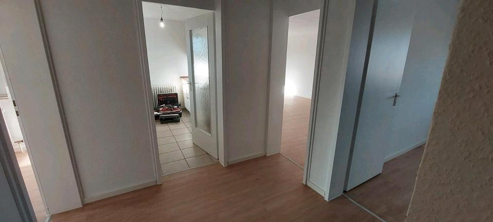 Etagenwohnung Gerlingen - 3 Zimmer, 77 m&sup2;, 1.475&euro; | Angebot:25641336