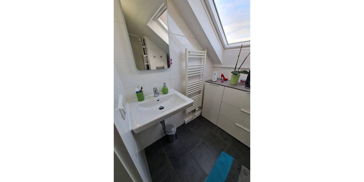Etagenwohnung Ditzingen - 3 Zimmer, 88 m&sup2;, 1.190&euro; | Angebot:26921156