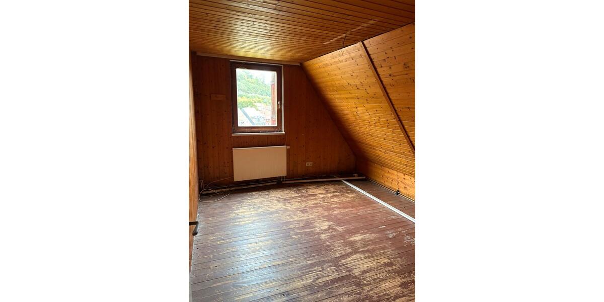 Einfamilienhaus Calw - 4 Zimmer, 126 m&sup2;, 100.000&euro; | Angebot:26958642