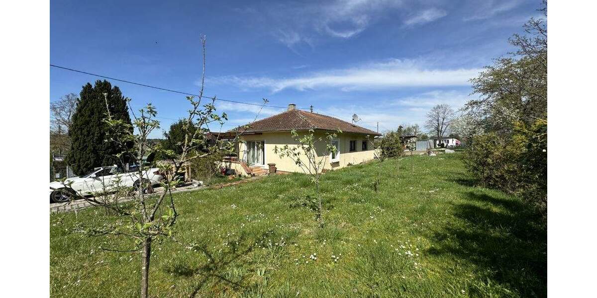 Bungalow Pforzheim Nordweststadt - 3 Zimmer, 82 m&sup2;, 389.000&euro; | Angebot:25775174