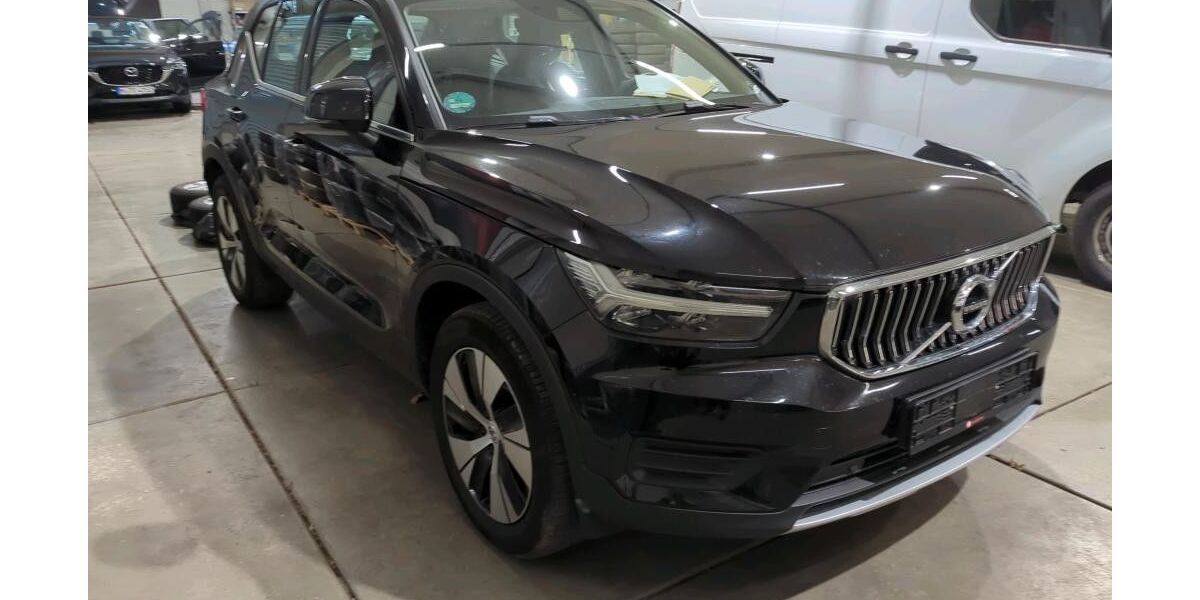 Volvo XC40 135.000 km 18.999 &euro; Ditzingen 71254