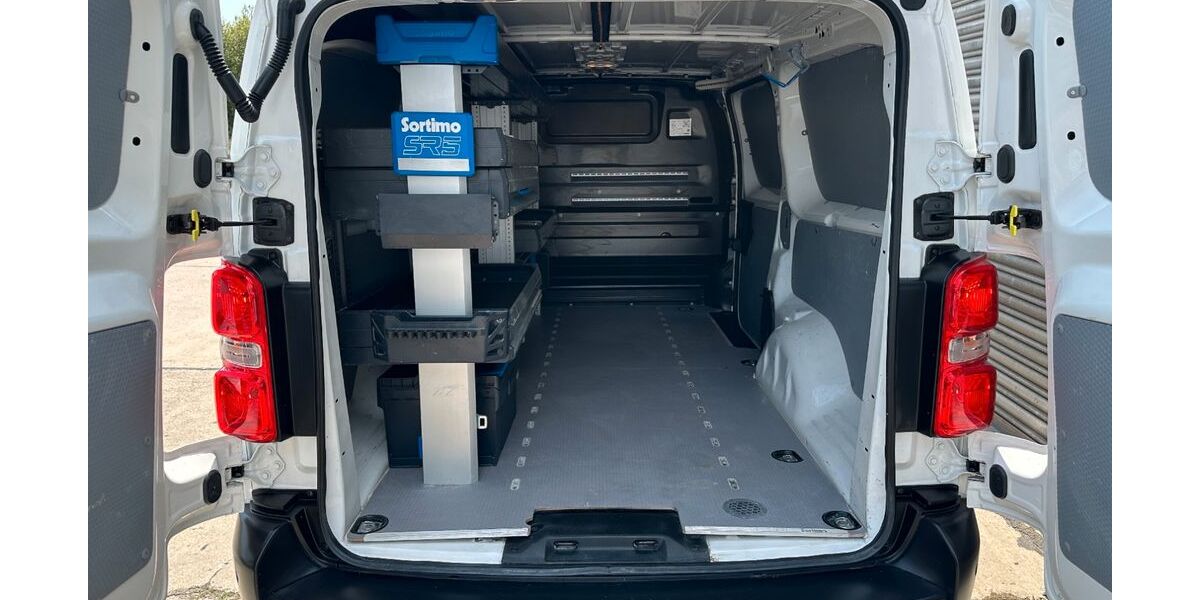 Opel Vivaro 24.280 km 20.700 &euro; Sindelfingen 71065
