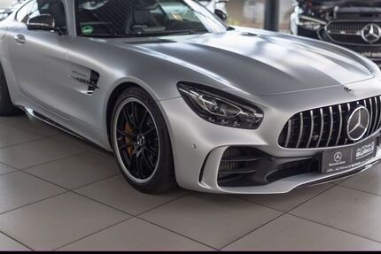 Mercedes AMG GT R