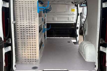 Opel Vivaro 57.702 km 15.990 &euro; Sindelfingen 71065
