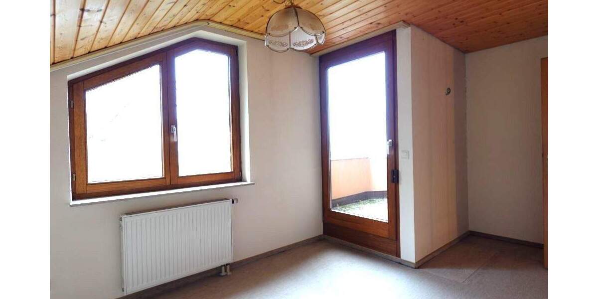 Attraktives Einfamilienhaus mit Garten und Garage 3 zimmer