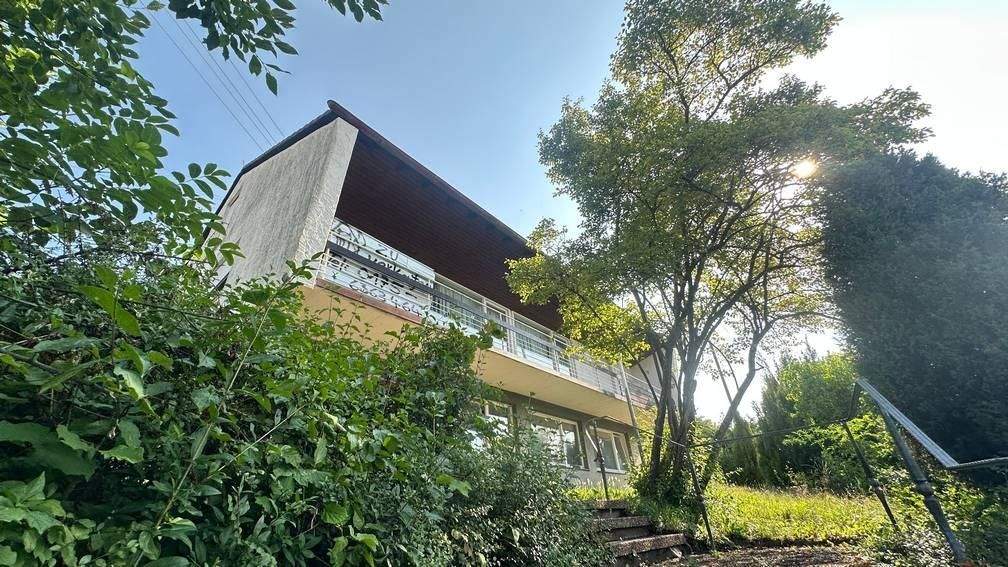 Mehrfamilienhaus, Wohnhaus Ostelsheim - 9 Zimmer, 210 m&sup2;, 750.000&euro; | Angebot:25737007