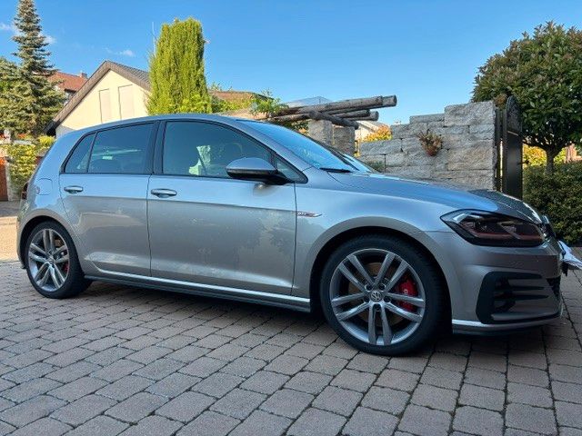 VW Golf 125.000 km 20.700 &euro; Wiernsheim 75446