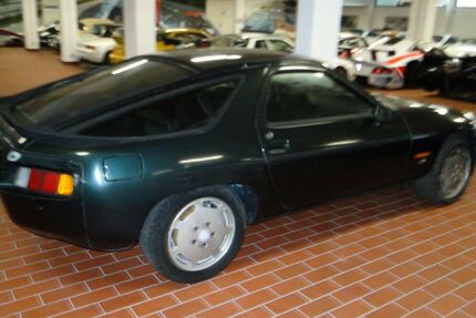 Porsche 928 73.000 km 17.900 &euro; Karlsruhe 76139
