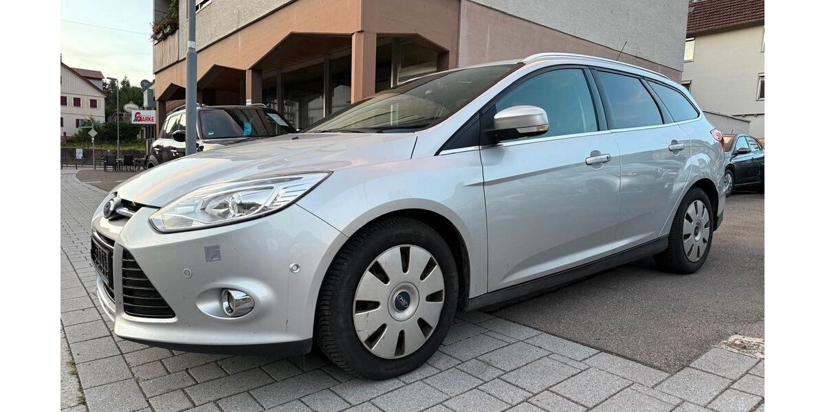 Ford Focus 218.267 km 2.499 &euro; Bad Wildbad 75323