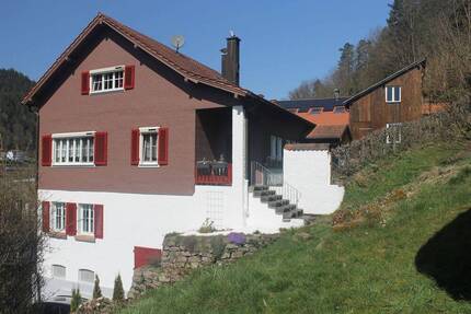 Haus Bad Wildbad - 8 Zimmer, 214 m&sup2;, 499.000&euro; | Angebot:25745049