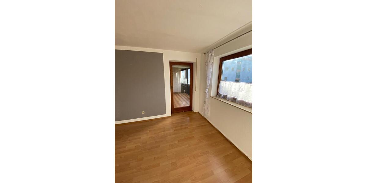 Etagenwohnung Calw - 2 Zimmer, 65 m&sup2;, 600&euro; | Angebot:25795454