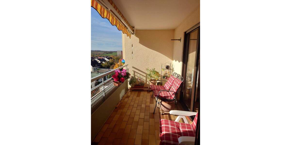 Etagenwohnung Ditzingen Hirschlanden - 3 Zimmer, 84 m&sup2;, 269.000&euro; | Angebot:25744100