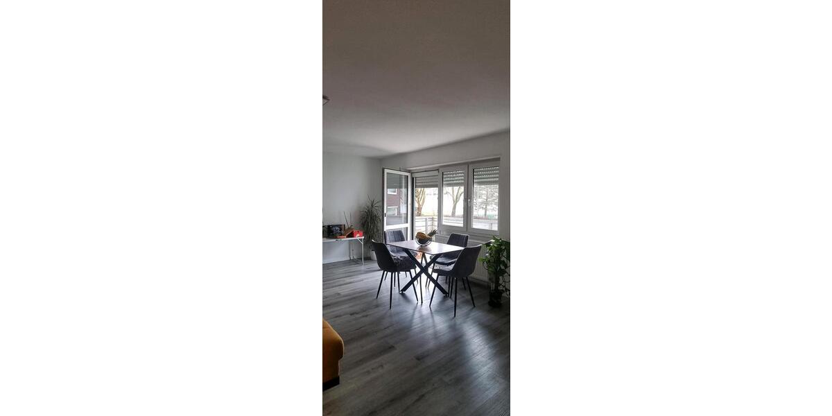 Etagenwohnung Remchingen - 4 Zimmer, 94 m&sup2;, 1.050&euro; | Angebot:25173360