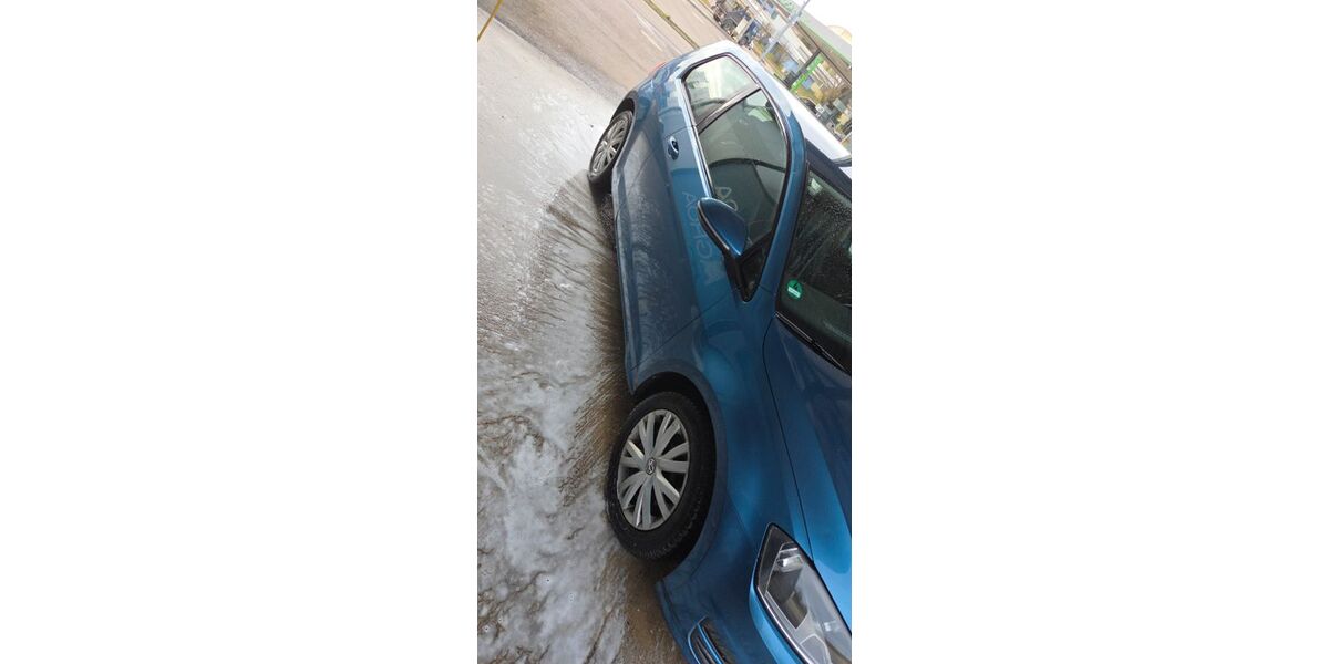 VW Golf 138.000 km 5.100 &euro; Oberderdingen 75038