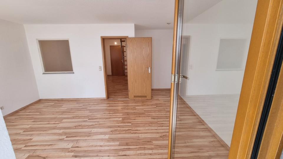 Mehrfamilienhaus, Wohnhaus Markgröningen - 2.5 Zimmer, 69 m&sup2;, 265.000&euro; | Angebot:27121885