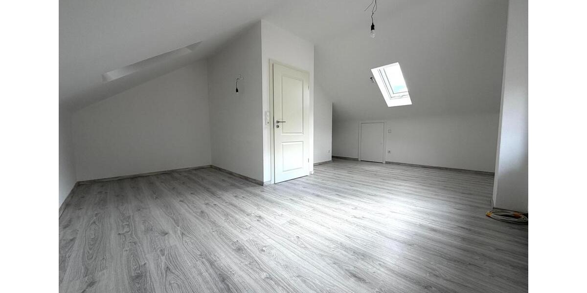 Reihenhaus Bretten - 5 Zimmer, 110 m&sup2;, 1.580&euro; | Angebot:26224364