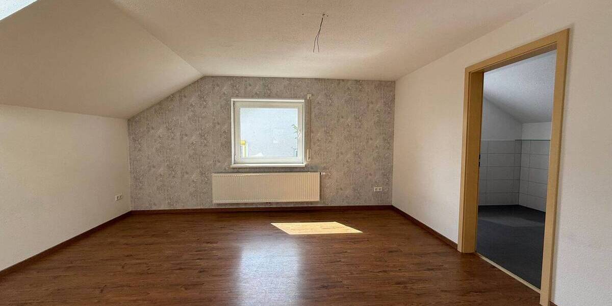 Mehrfamilienhaus, Wohnhaus Oberderdingen - 7 Zimmer, 175 m&sup2;, 595.000&euro; | Angebot:26918147