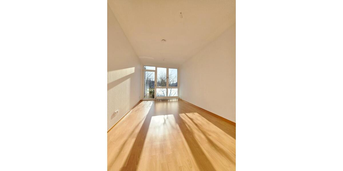 Erdgeschoßwohnung Karlsruhe Südstadt - 4 Zimmer, 132 m&sup2;, 1.750&euro; | Angebot:25447008