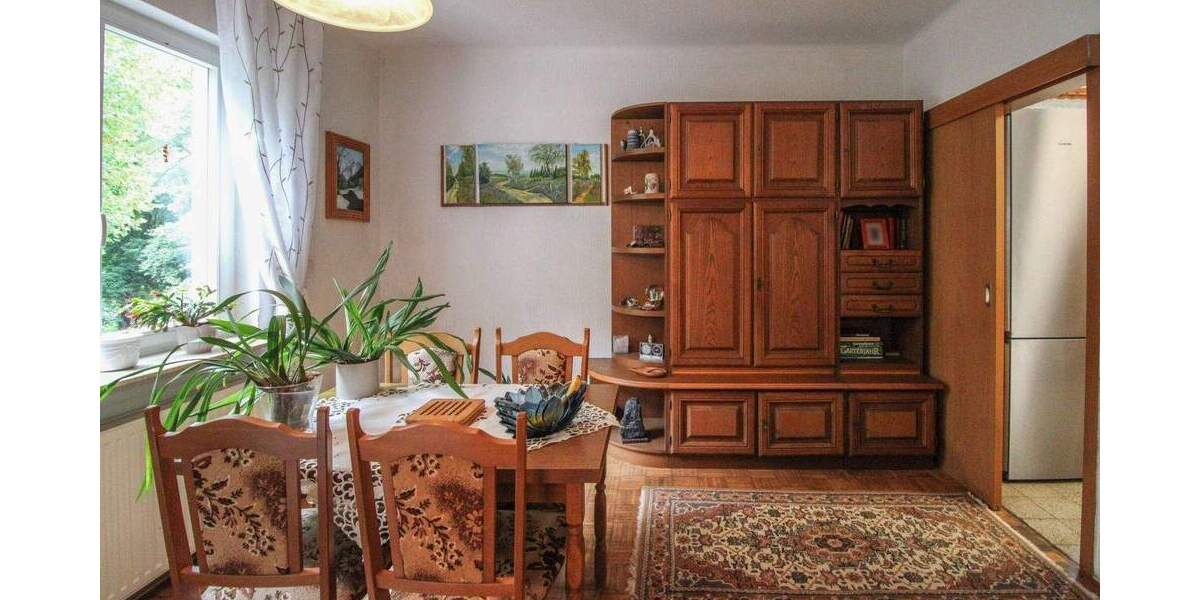 Einfamilienhaus Calw - 7 Zimmer, 180 m&sup2;, 329.000&euro; | Angebot:25710900