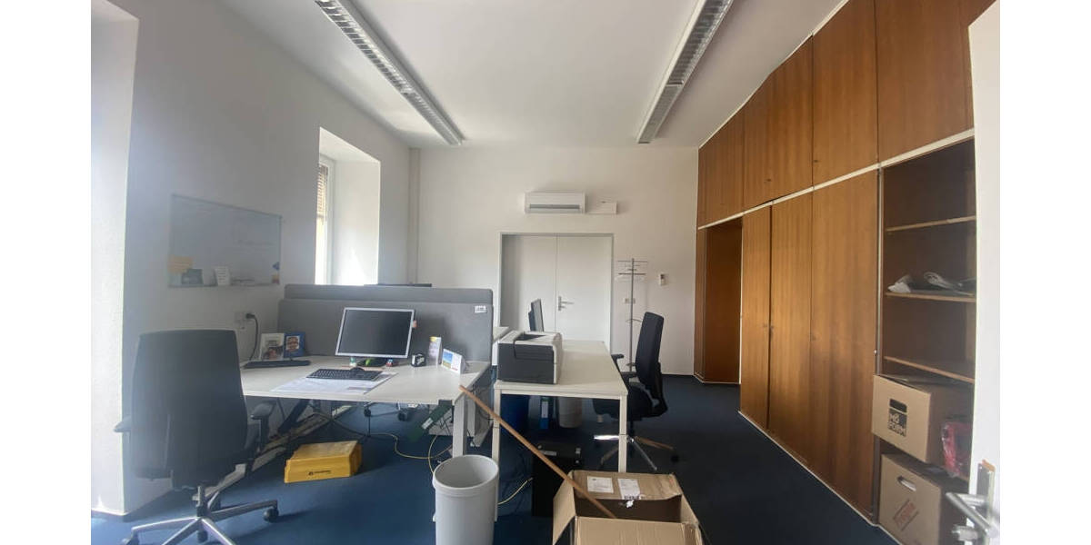 Mehrfamilienhaus, Wohnhaus Karlsruhe / Innenstadt Weststadt - 6 Zimmer, 2 m&sup2;, 19.000&euro; | Angebot:25682174