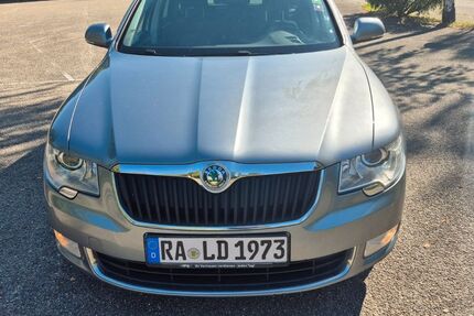 Skoda Superb 243.000 km 7.500 € Gaggenau 76571