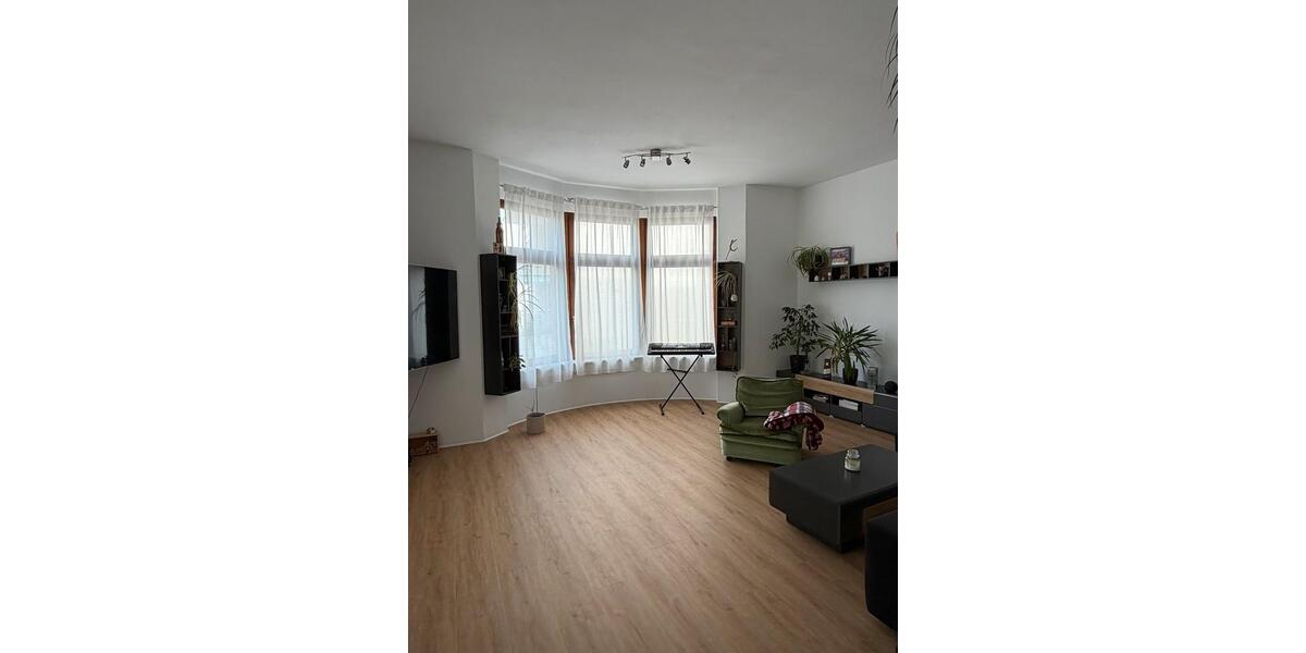Hochparterre Pforzheim Weststadt - 3 Zimmer, 120 m&sup2;, 1.150&euro; | Angebot:26162893