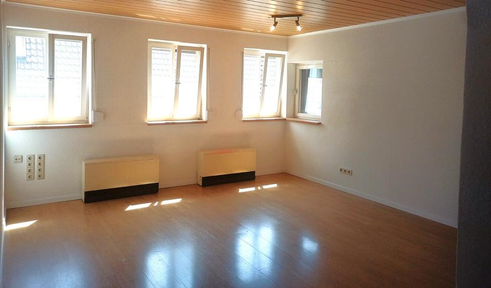 Maisonettenwohnung Weil der Stadt - 3 Zimmer, 95 m&sup2;, 950&euro; | Angebot:26407621
