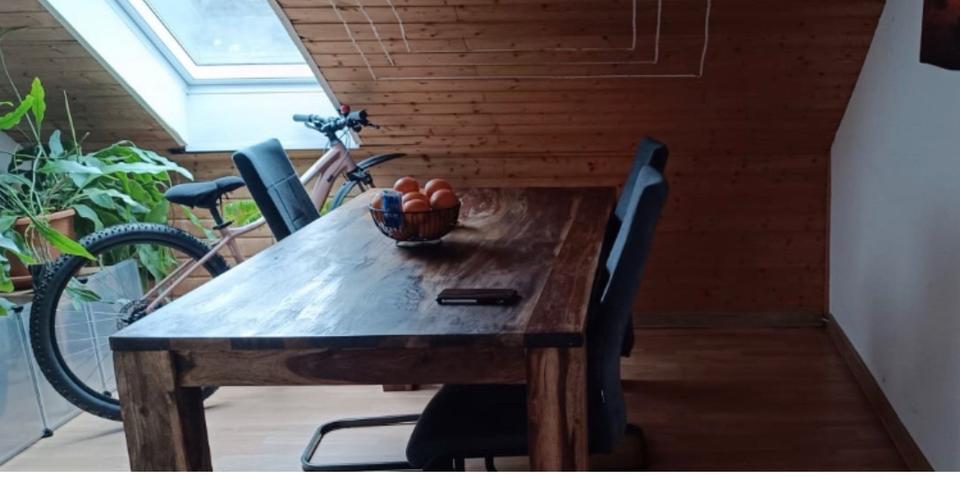 Dachgeschoßwohnung Straubenhardt - 1 Zimmer, 80 m&sup2;, 570&euro; | Angebot:26321300
