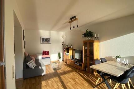 Toplage: 2-Zimmer-Wohnung mit Terrasse, inklusive Stellplatz 2 zimmer