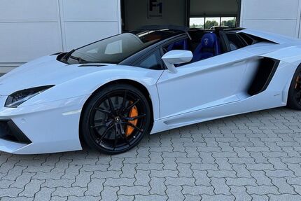 Lamborghini Aventador 5.000 km 379.000 &euro; Karlsdorf-Neuthard 76689